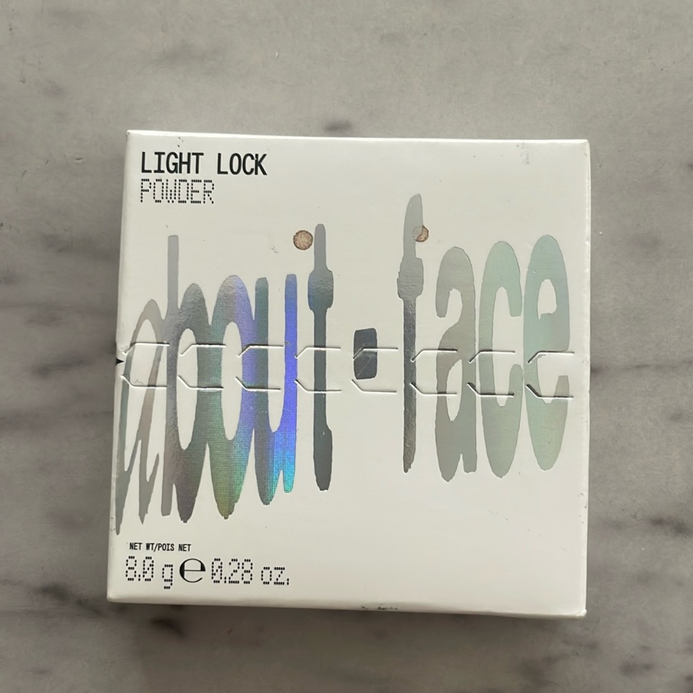 About Face - Light Lock Powder - Stay In Bed
